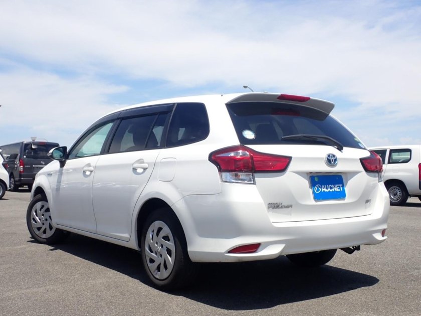 Тойота королла филдер