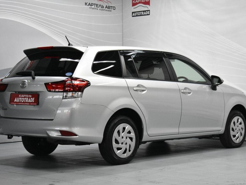 Toyota Corolla Fielder 2019