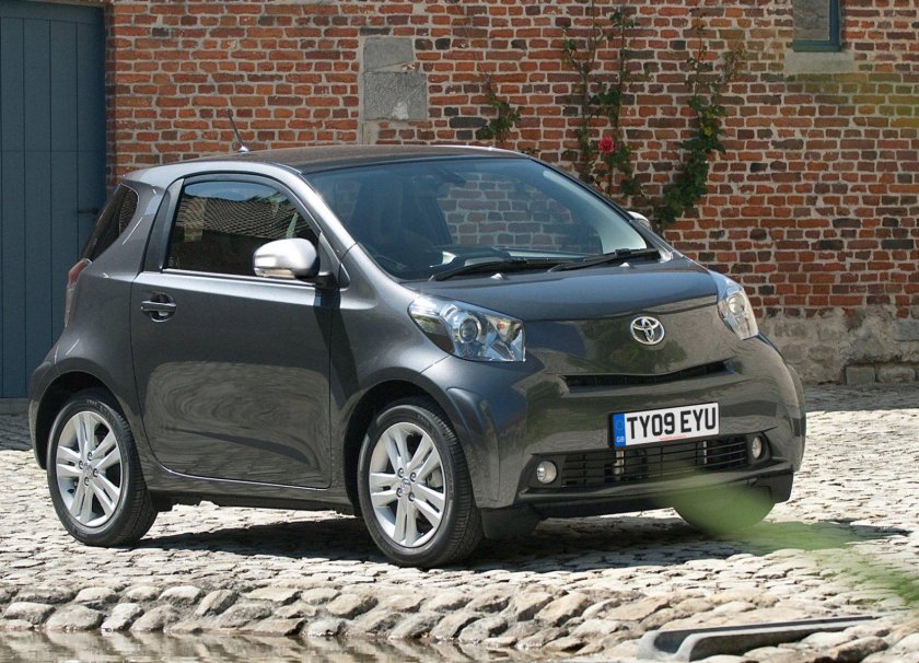Toyota IQ kgj10