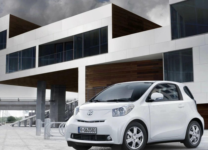 Toyota IQ 2009