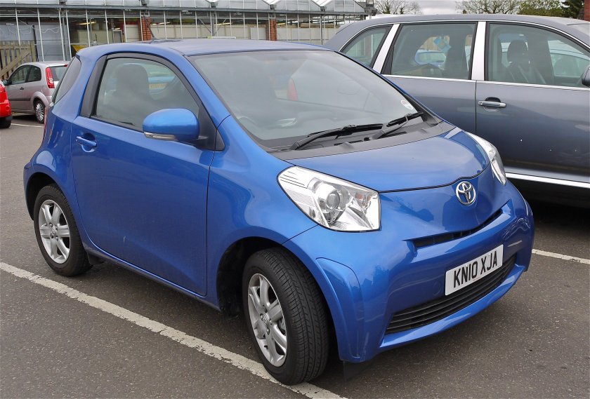 Toyota IQ 4 местная