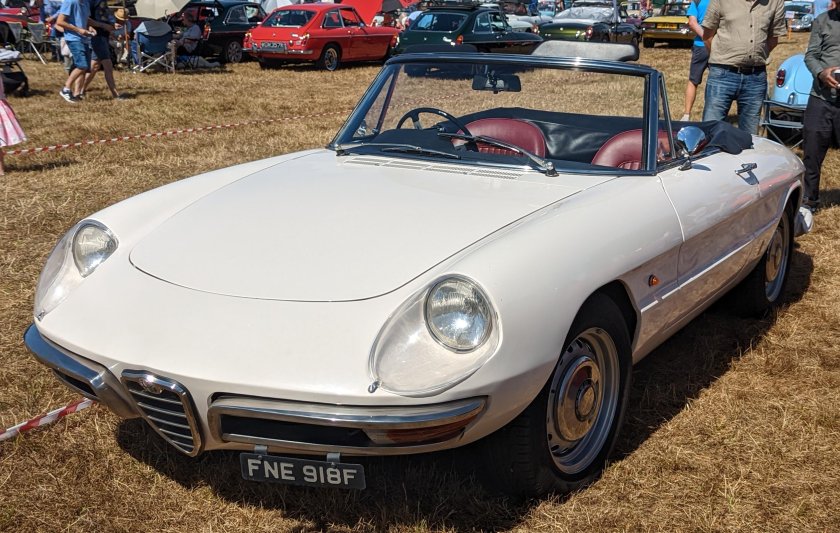 1985 Alfa Romeo Duetto 1600 Spider