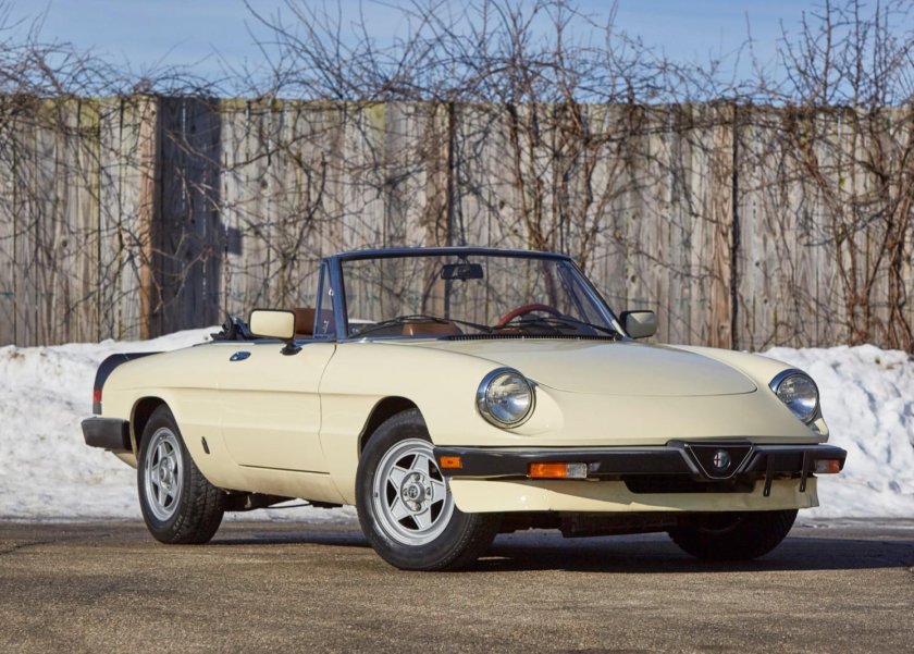 Alfa Romeo Spider 1983