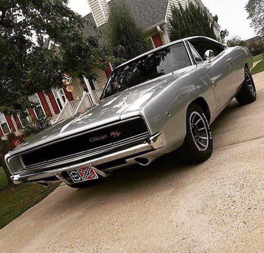 Мустанг Додж Чарджер