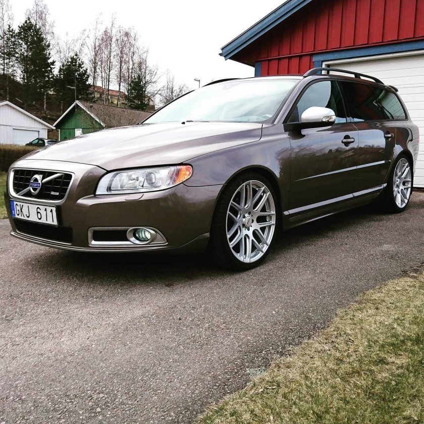 2.4 Вольво v70