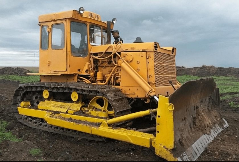 Трактор ЧТЗ 170