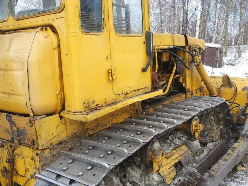 Т-130 бульдозер болотник