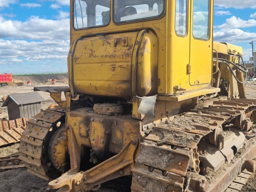 Бульдозер чтз т 170