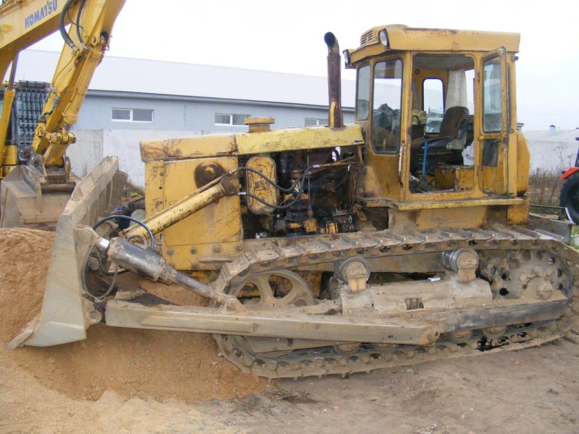 Бульдозер ЧТЗ Т-170