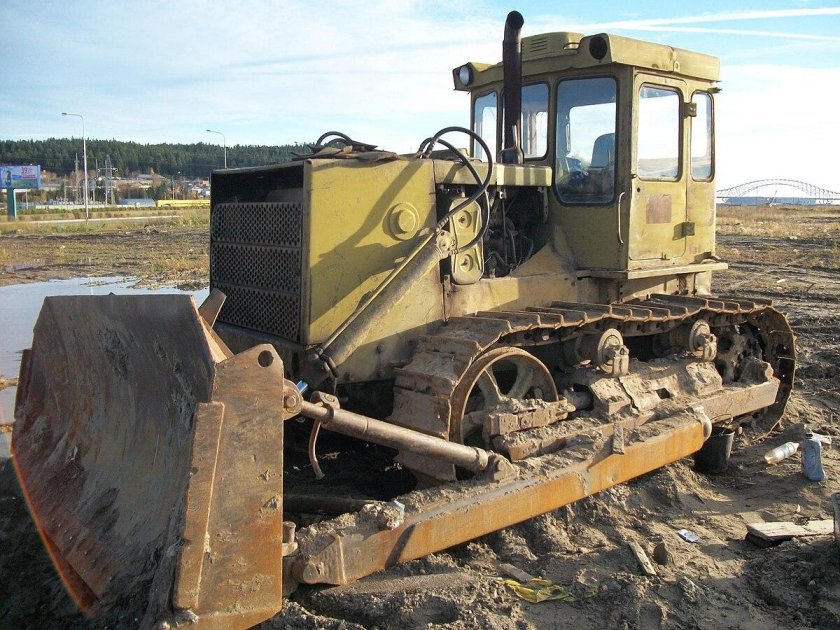 Бульдозер ЧТЗ Т-170