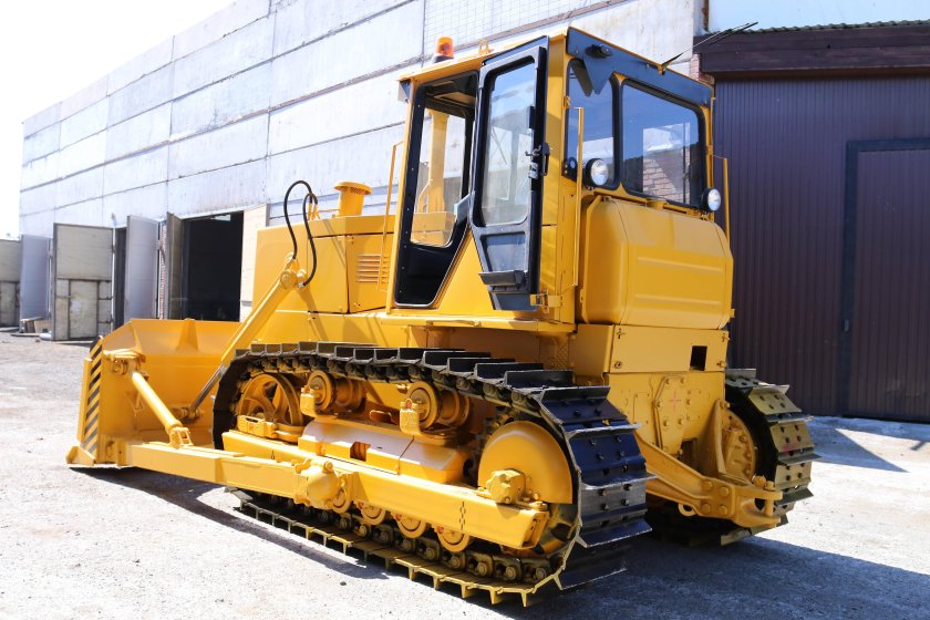 Трактор ЧТЗ 170