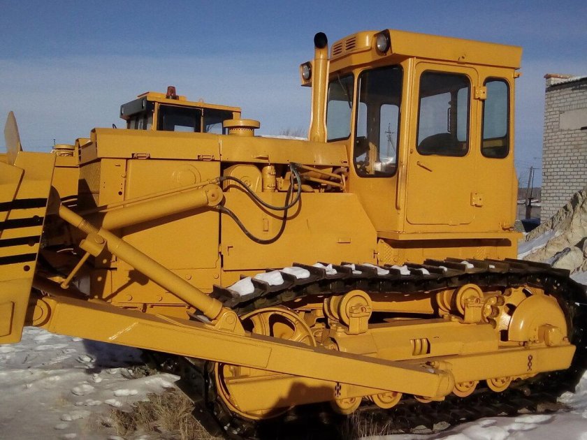 ЧТЗ трактор т-170