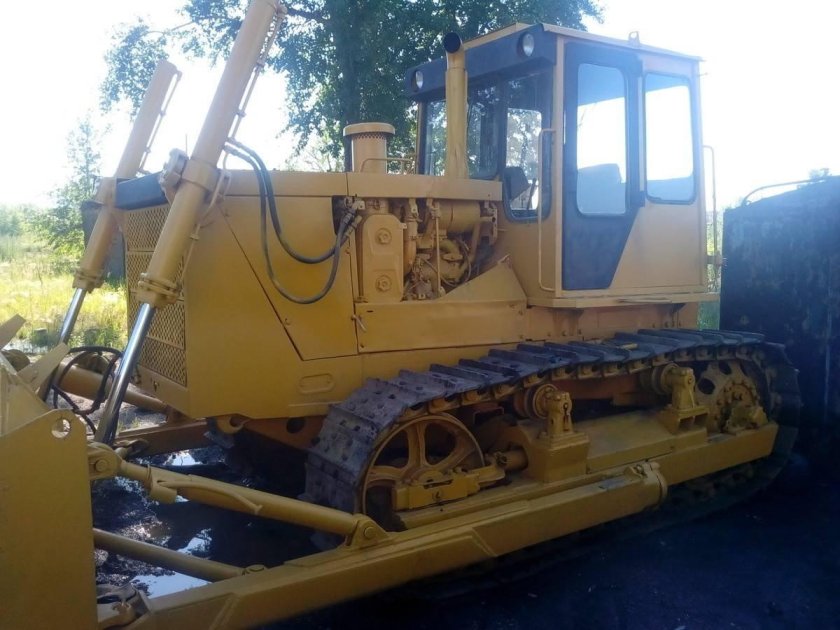 ЧТЗ 170 бульдозер