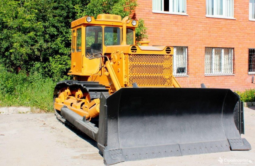 Бульдозер ЧТЗ Т-170