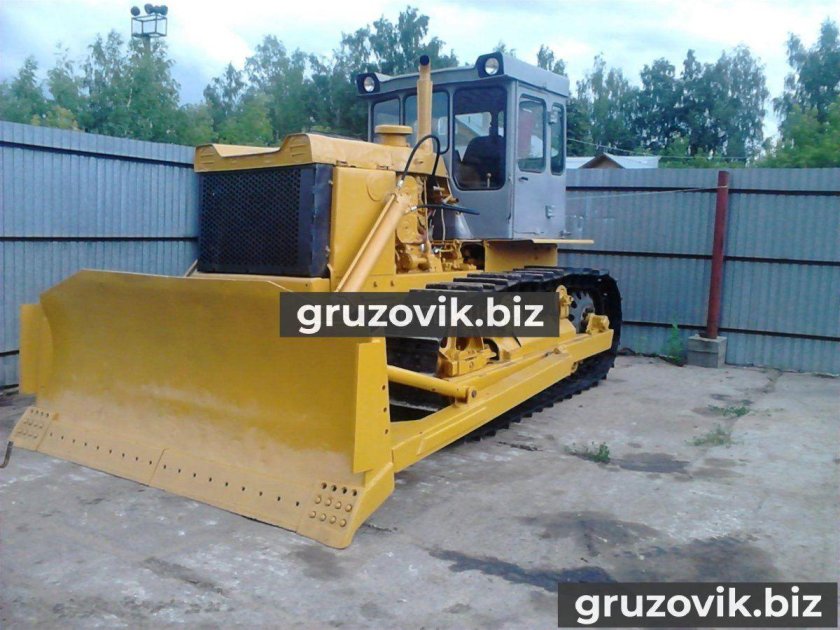 Бульдозер ЧТЗ Т-170
