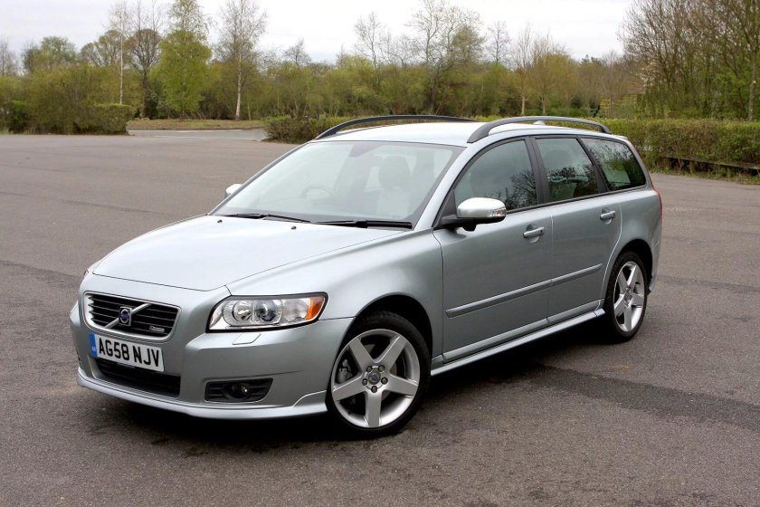 Вольво v50 универсал