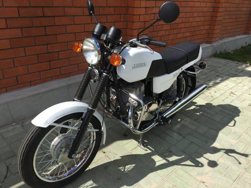 Ява 638 белая