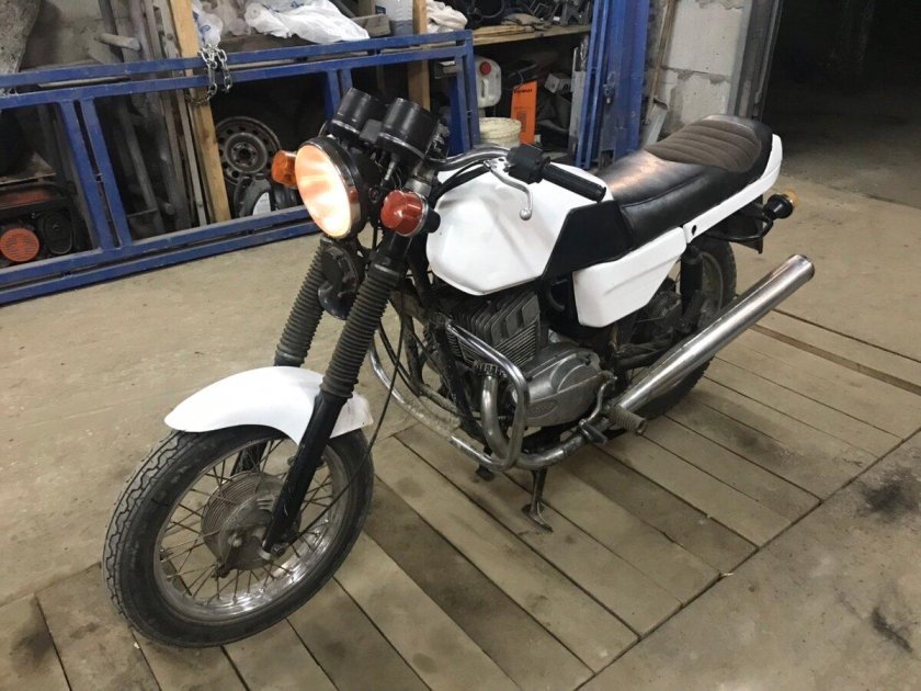 Мотоцикл ява 638