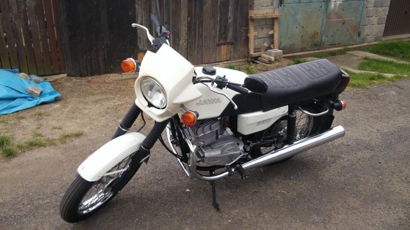 Ява 638 белая