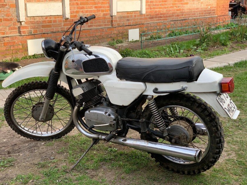 Белая ява 634