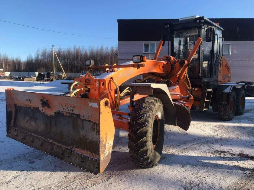 Автогрейдер dm-14.1 рыбинец