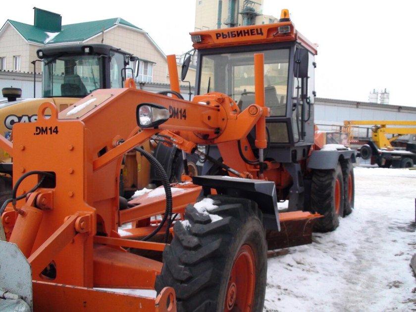 Автогрейдер дм-14.1 рыбинец