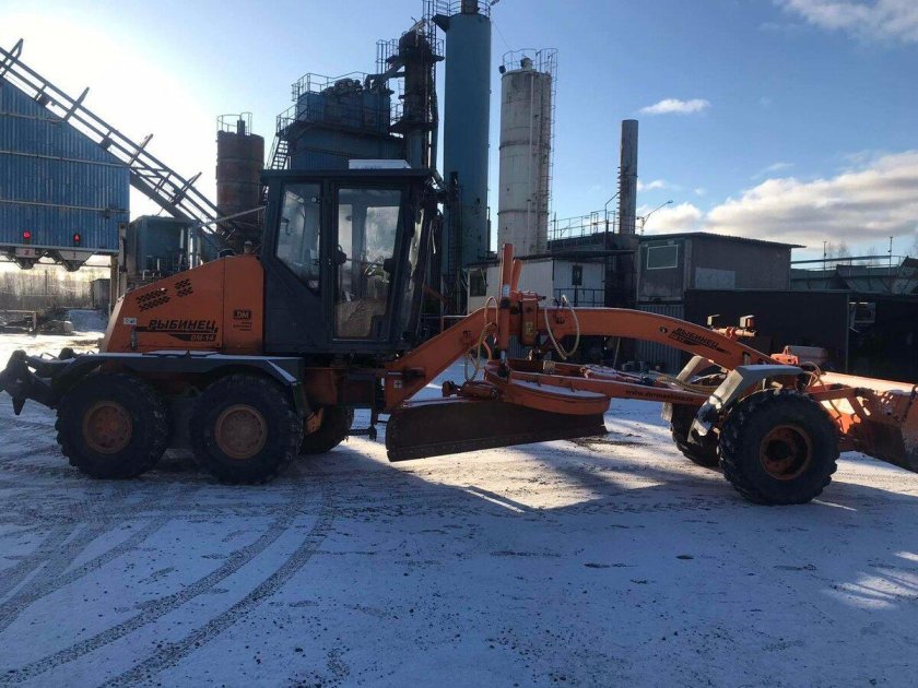 Автогрейдер dm-14.0 \ рыбинец\