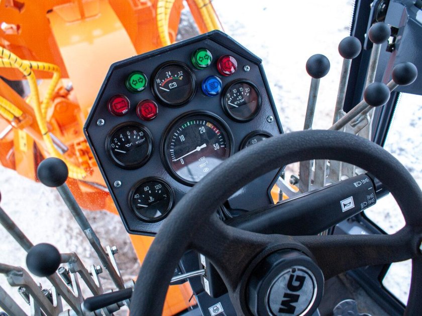 Автогрейдер DM-14.0 "Рыбинец"