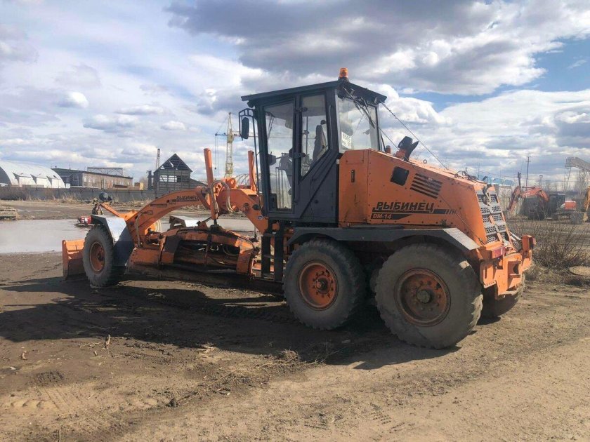Автогрейдер DM-14.0 "Рыбинец"