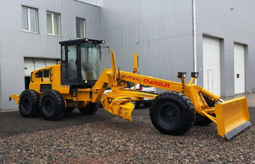 ДЗ-143 автогрейдер