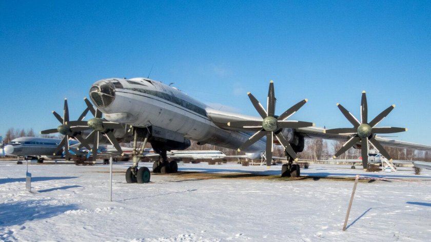 Бомбардировщик ту 95