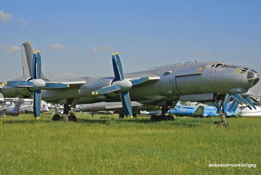 Ту 95 МС Дальний бомбардировщик