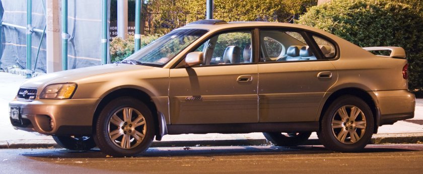 Subaru Outback седан