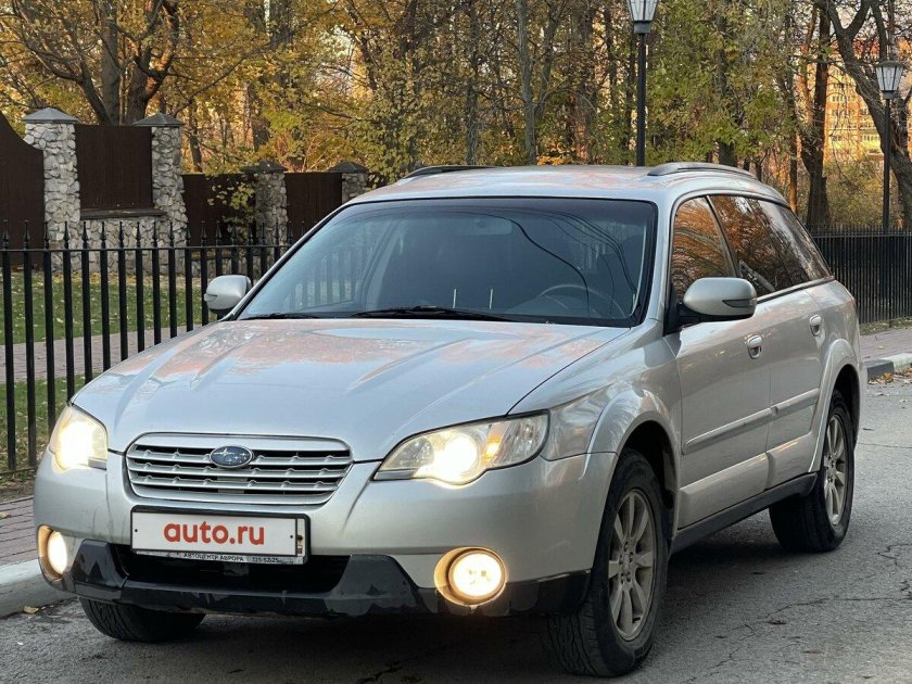 Субару аутбек 2005 года