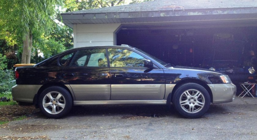 Субару Аутбек седан 2.5 2000