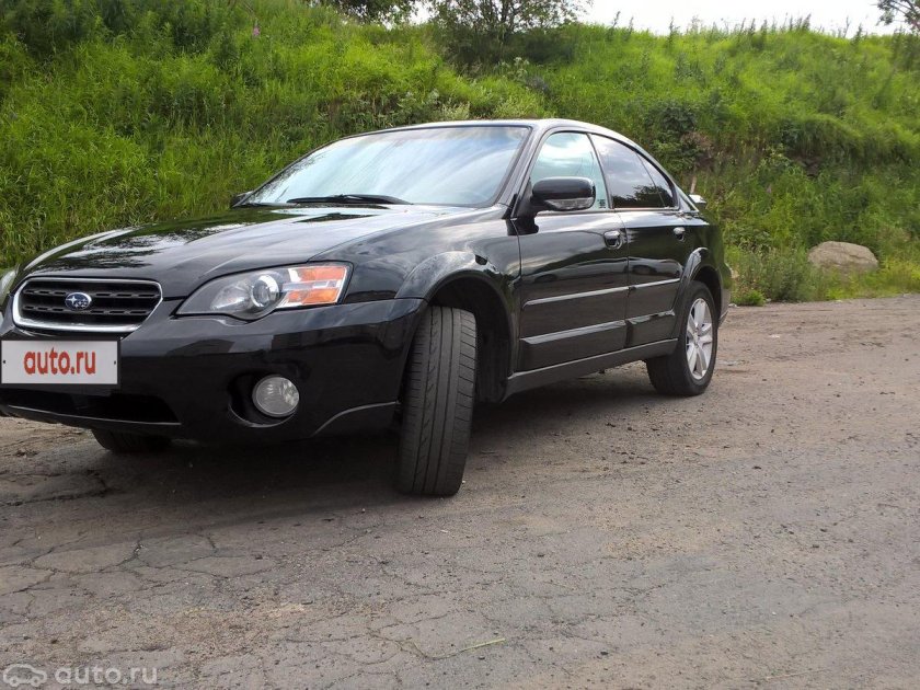 Субару Аутбек 2008 черная