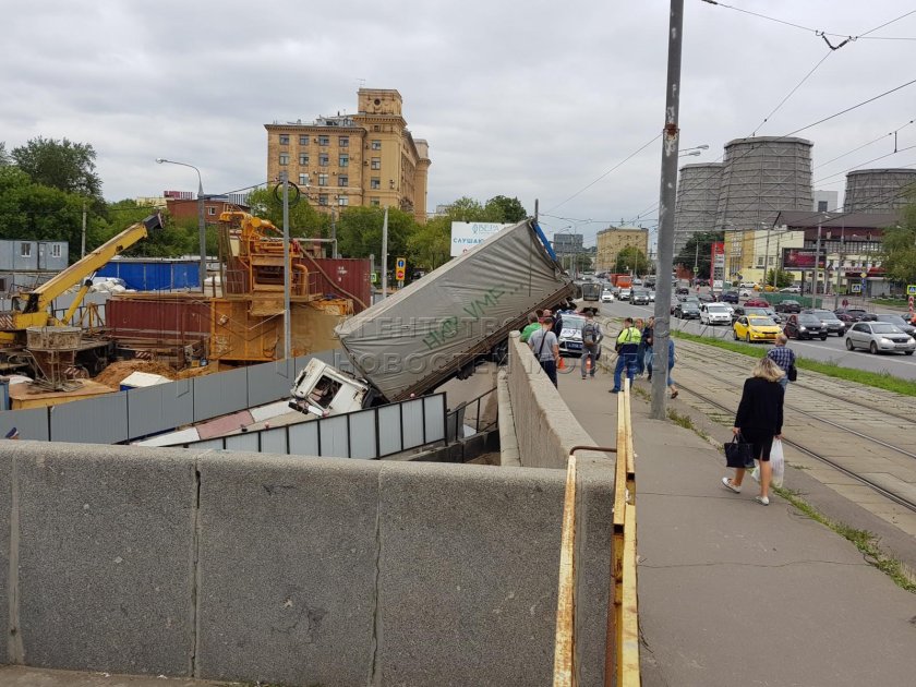 Мост на шоссе Энтузиастов