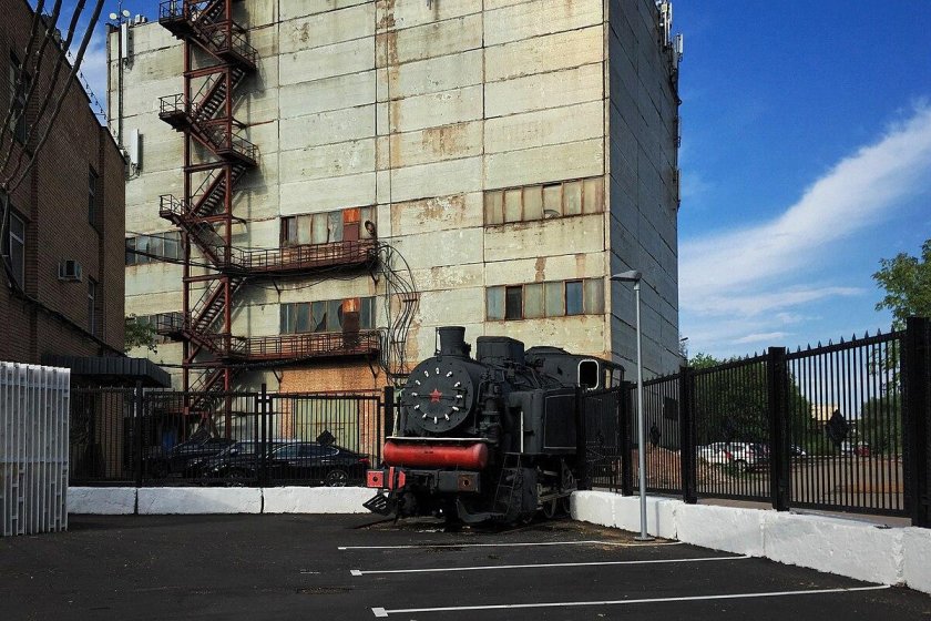 Площадь Ильича завод серп и молот