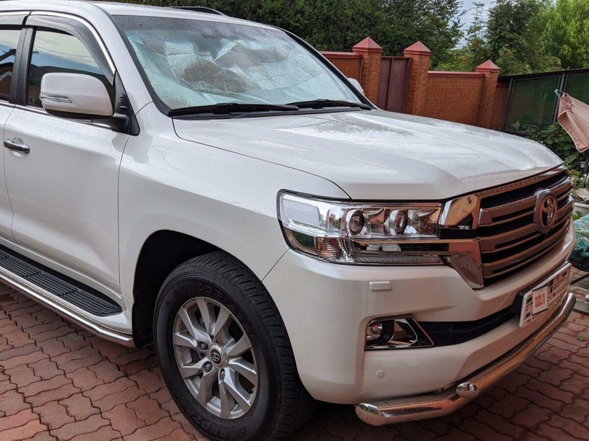 Тойота Land Cruiser v8