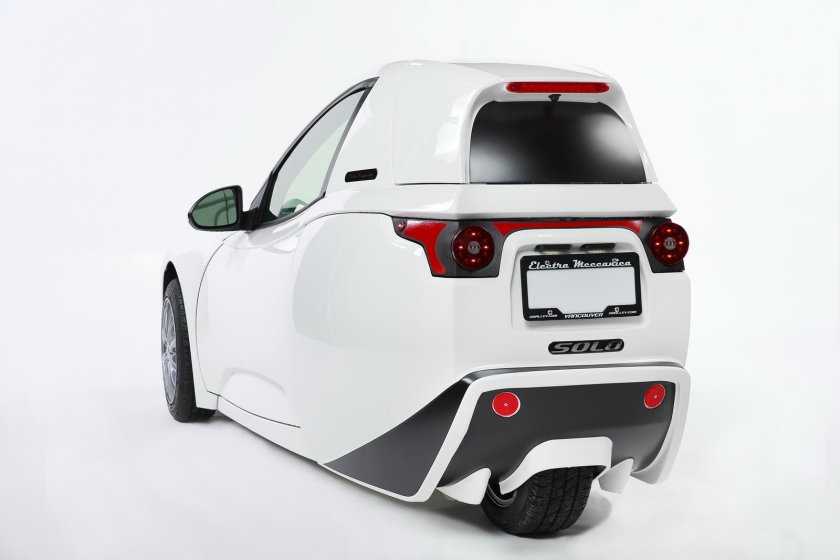 Маленький электромобиль