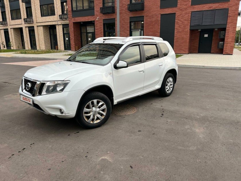 Ниссан террано 2014