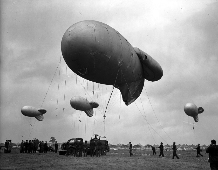 Блокада Ленинграда аэростаты заграждения