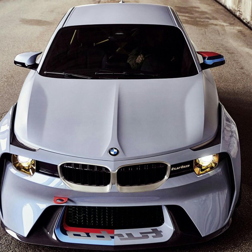 Bmw 2002 hommage