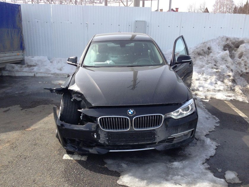 БМВ ф10 битый