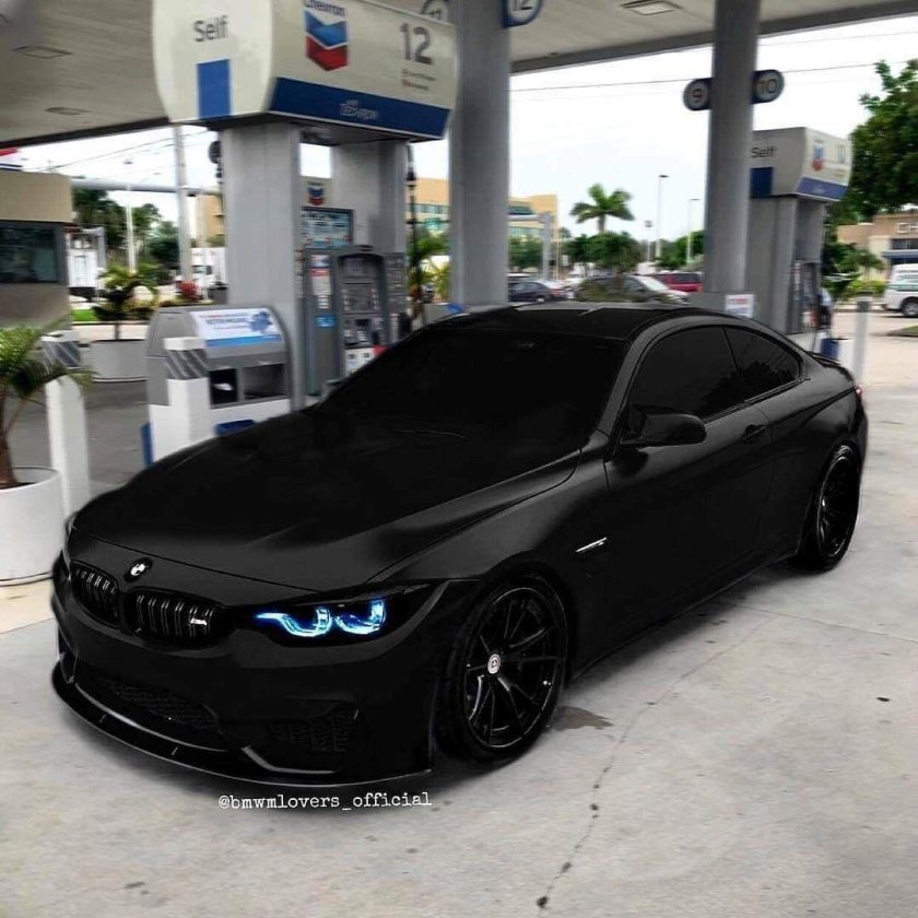 BMW m4 черная