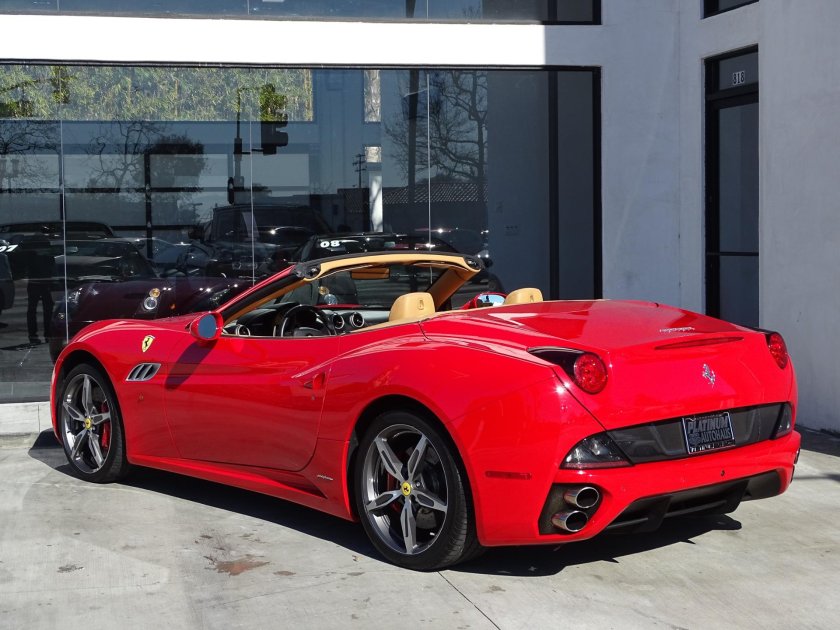 Феррари Калифорния