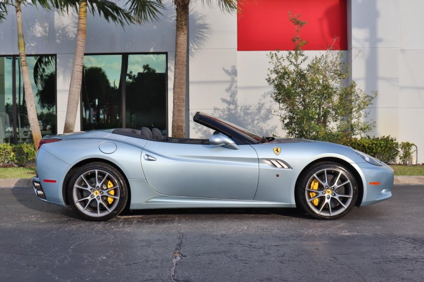 Ferrari california