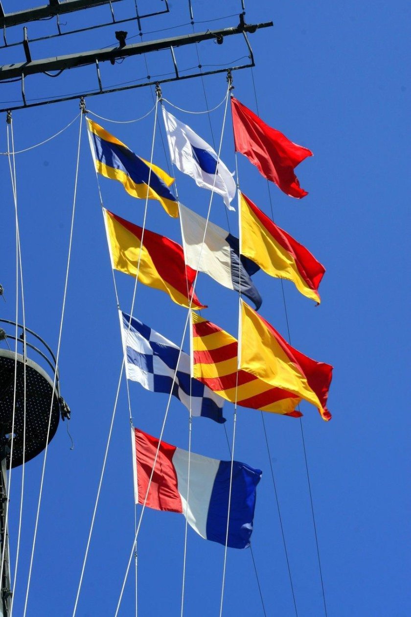 Флажки на кораблях