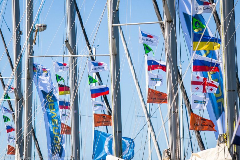 Яхта регата