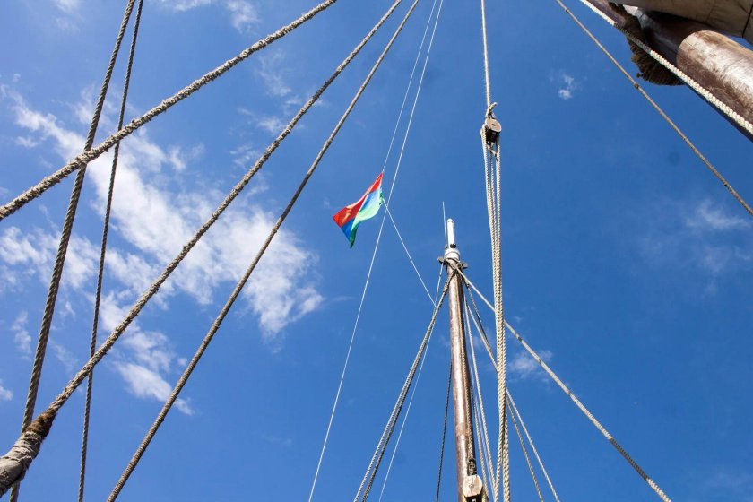 Флажок на мачту